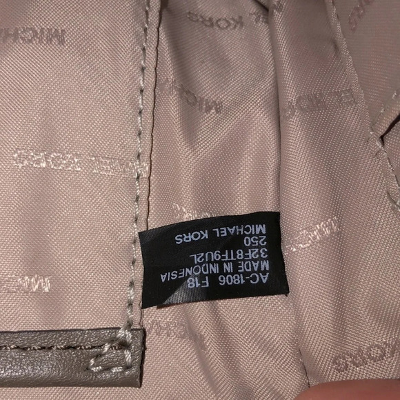 Michael Kors small tan mini handbag/purse - Picture 7 of 10